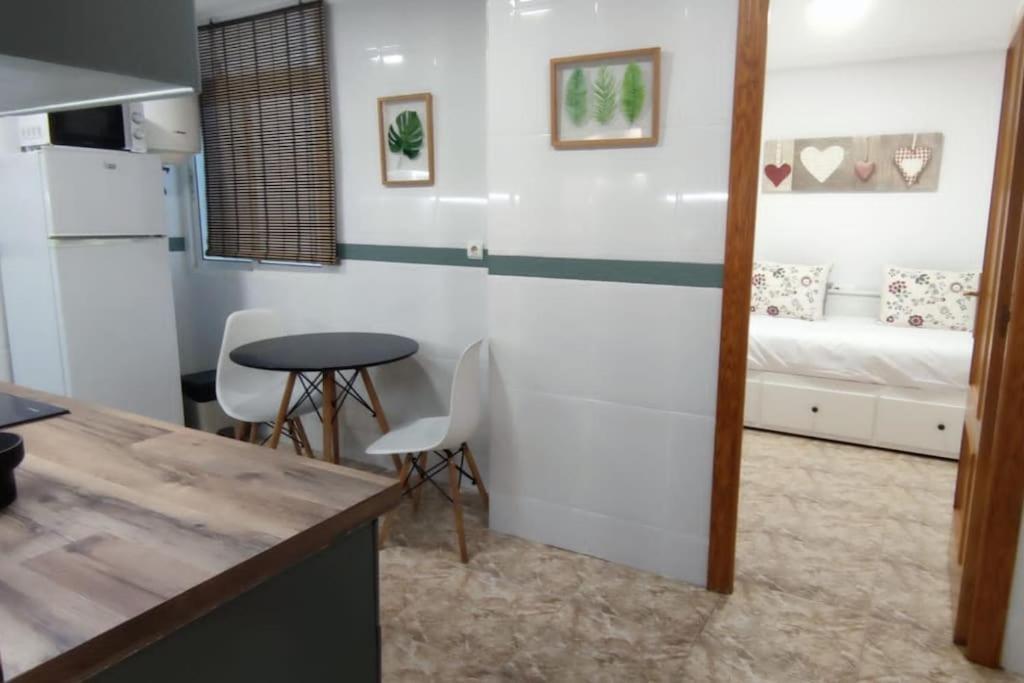 Apartamento En El Centro De Elche Con Terraza La Alborada Eksteriør billede