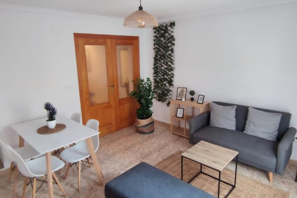 Apartamento En El Centro De Elche Con Terraza La Alborada Eksteriør billede